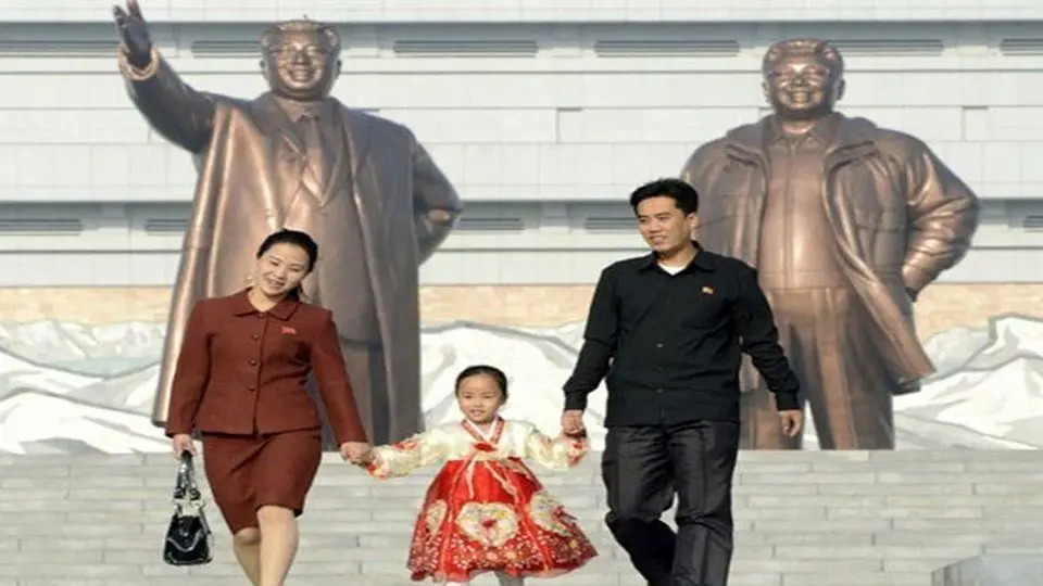 دفاع عجیب همشهری از حجاب اجباری: رهبر کره شمالی هم اجازه نمی‌دهد مردم شلوار جین بپوشند!