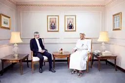 ترکیب دیپلماسی
 با مانورهای نظامی