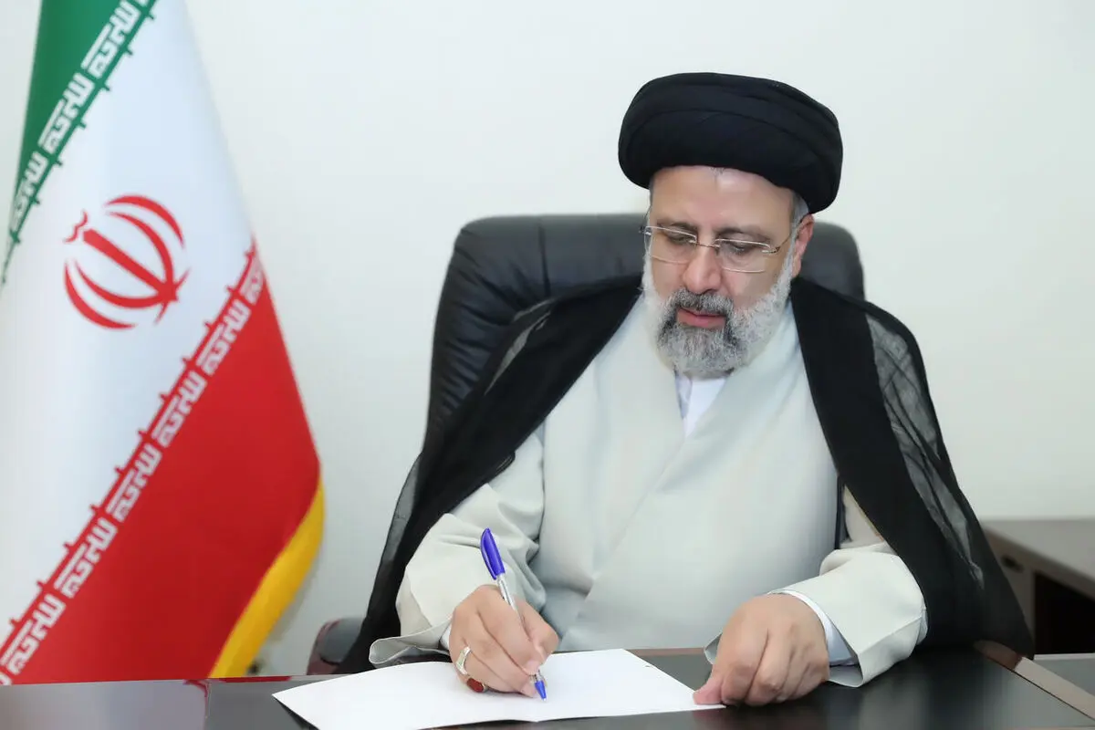 رئیسی قهرمانی تیم ملی کشتی فرنگی جوانان را تبریک گفت