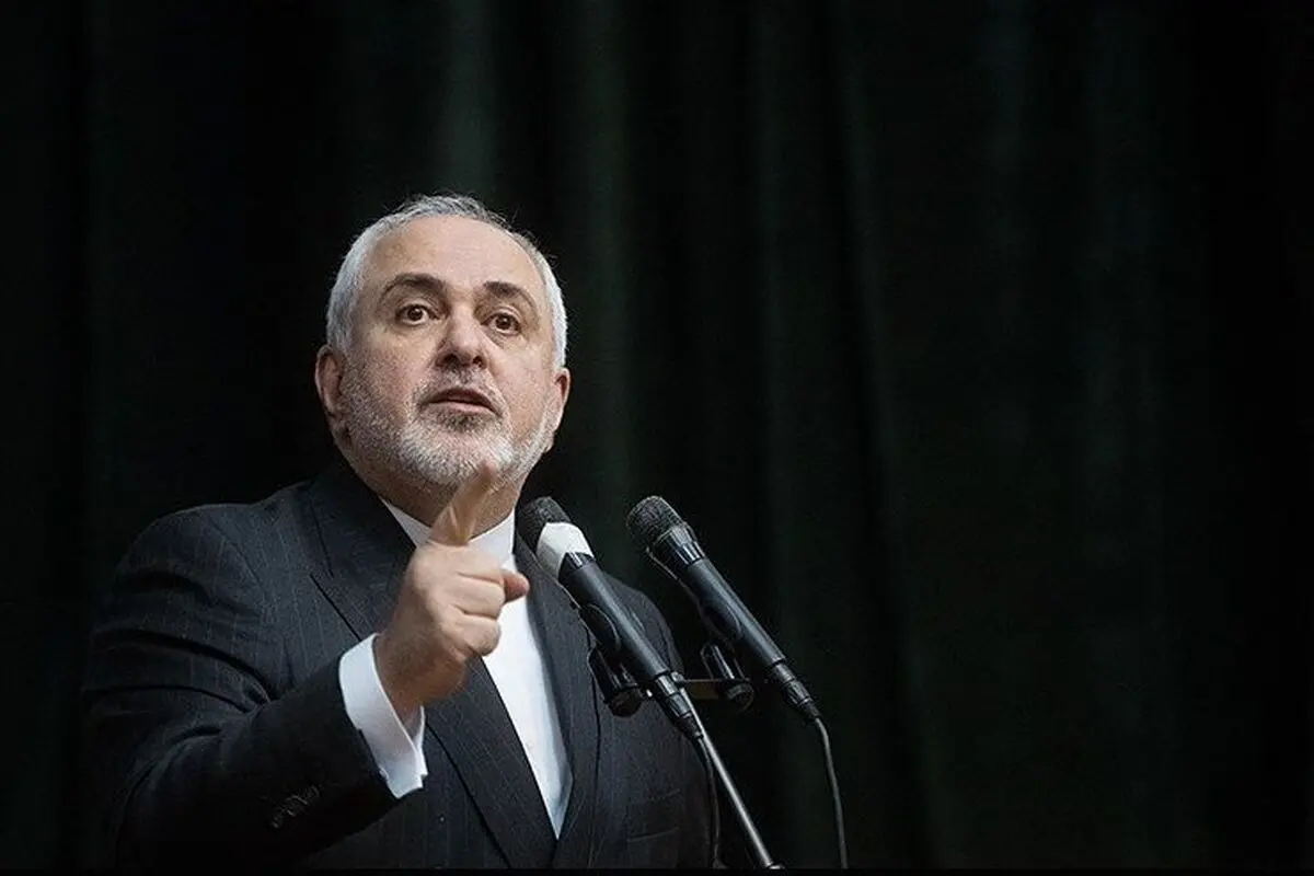ظریف: به خبرسازی ها توجه نکنید/ برای هیچ مسئولیتی کمتر از ۸ پیشنهاد برای رئیس‌جمهور ارسال نشده