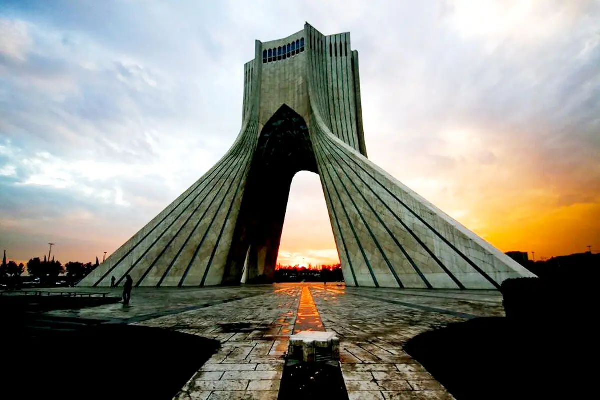 نغمه ناتمام میدان