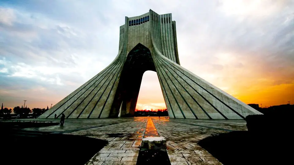 نغمه ناتمام میدان
