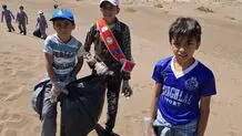 دانش‌آموزان کویر نیشابور را پاکسازی کردند+عکس