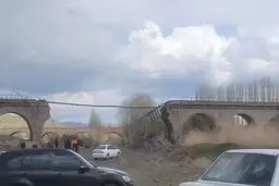 حمله هوایی دشمن آمریکایی-صهیونی به پل راه‌آهن زنجان - میانه