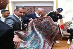 قالیچه رونالدو چقدر می‌ارزد؟

