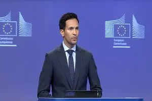 سخنگوی مسئول سیاست خارجی اتحادیه اروپا: پنجره دیپلماسی با ایران باز است