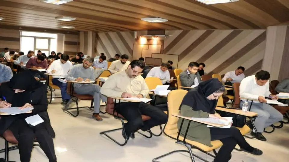 برگزاری آزمون اختبار کانون وکلای دادگستری در همدان
