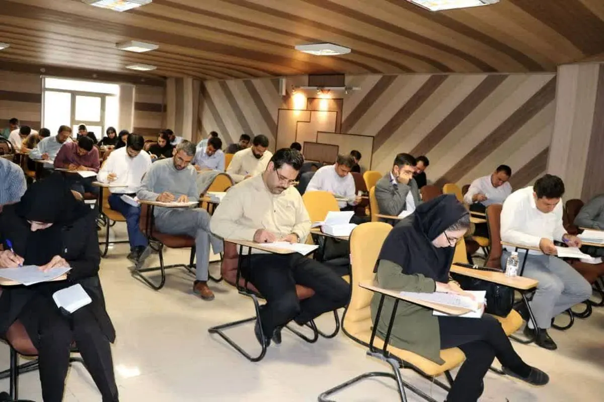 برگزاری آزمون اختبار کانون وکلای دادگستری در همدان