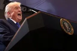 ترامپ: ایران برای توافق منصفانه اقدام کند