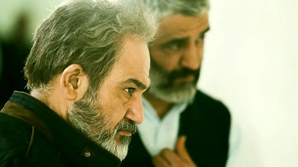 گام های لرزان یک متهم به قتل!