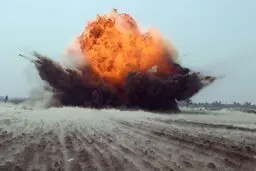 انفجار نارنجک عمل‌نکرده در شوش ۲ کشته بر جای گذاشت
