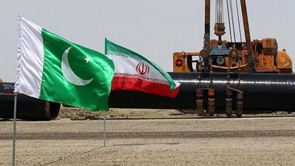 پاکستان: خرید گاز از ایران حق ماست