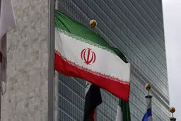 زندانی ۱۹ ساله فرانسوی در ایران آزاد شد