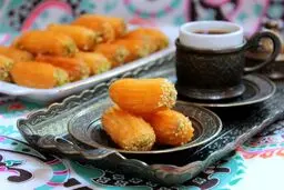 رشد ۷۰ تا ۸۵ درصدی قیمت زولبیا بامیه نسبت به سال گذشته

