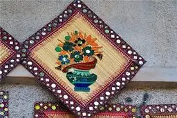 اسطوره‌های سر میز  و  میدان‌نشین‌
