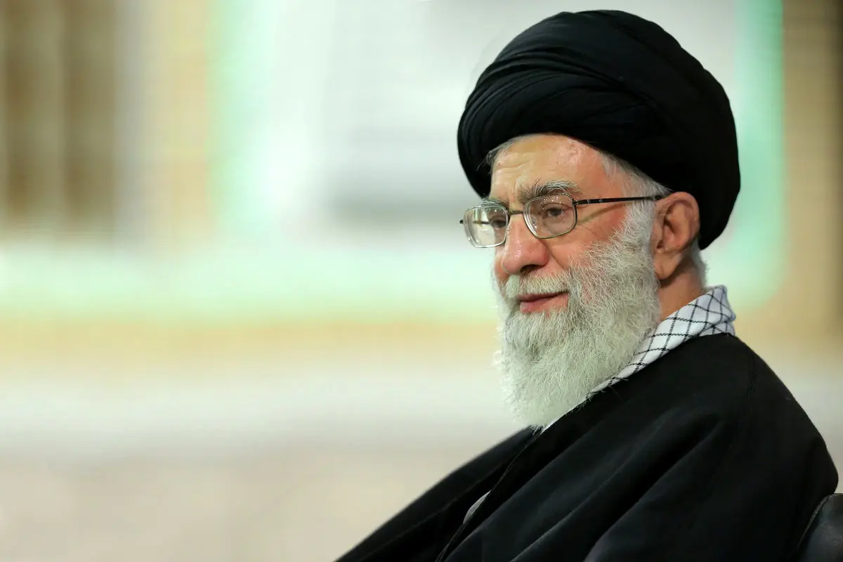 ماجرای درخواست همسر یکی از جان‌باختگان فراجا از رهبر انقلاب چه بود؟ + عکس