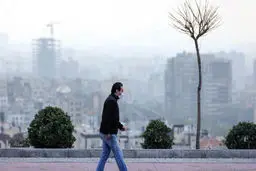 هوای بحرانی، مجریان آسوده

