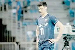 قلب والیبال ایران ایستاد