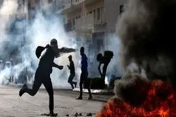 Zionist forces wound seven Palestinians in West Bank