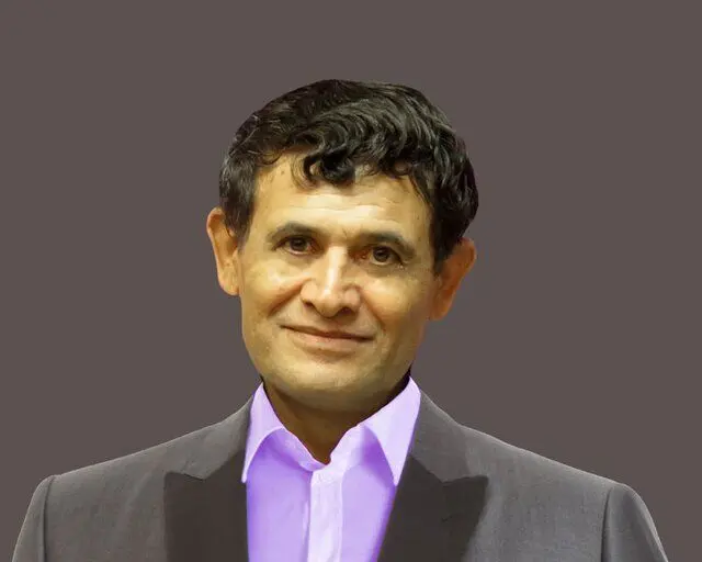 شهرداری با دفن یک نویسنده در قطعه نام آوران مخالفت کرد / اگر نویسنده ۱۰ کتاب نه ، پس چه کسی؟