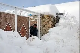 امدادرسانی در کوهرنگ به سختی انجام می‌شود/ مردم خانه‌های قدیمی را تخلیه کنند/ برف تا سقف بعضی خانه‌ها رسیده‌است