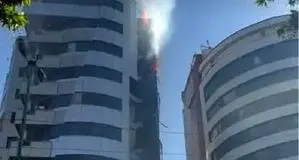 آتش سوزی برج زمرد تبریز مهار شد+ فیلم
