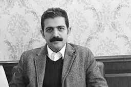 بازداشت وکلایی مانند کامفیروزی  تلاش برای هموار‌کردن مسیر وکلای تبصره ۴۸ است
