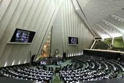 بخشنامه به معنی دخالت وزارت کشور در انتخابات است/ نمایندگان هزینه رای به استیضاح وزیر صمت را می دهند 