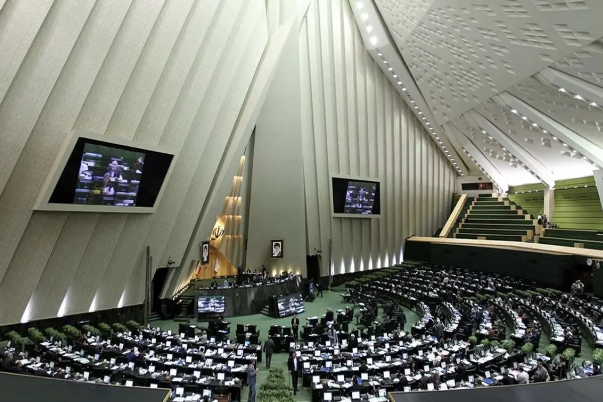 بخشنامه به معنی دخالت وزارت کشور در انتخابات است/ نمایندگان هزینه رای به استیضاح وزیر صمت را می دهند 