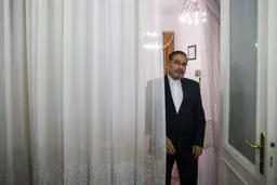 شمخانی در دو قاب