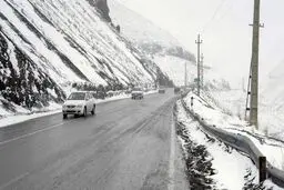 برف و باران در جاده‌های ۱۵ استان کشور

