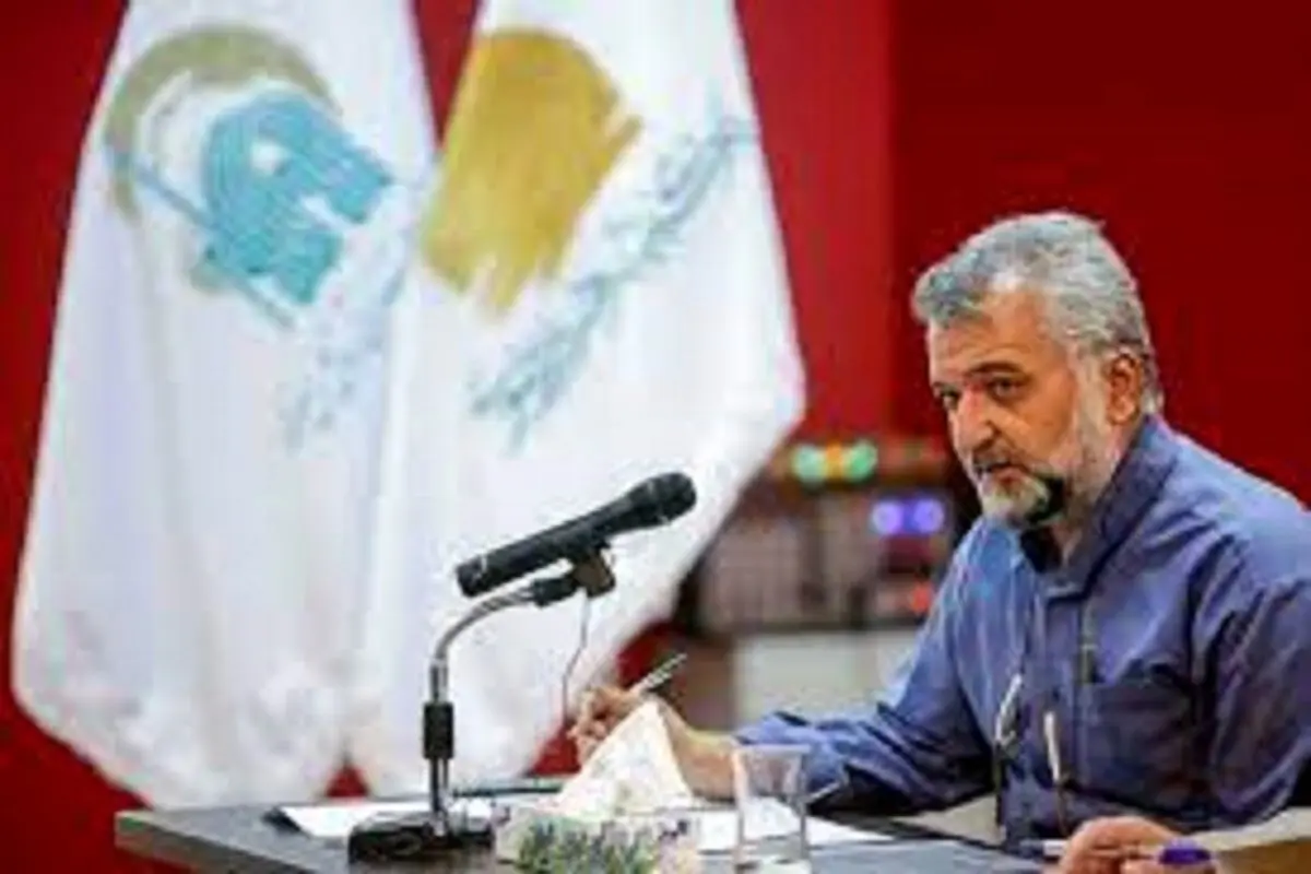 توضیح رئیس دانشگاه هنر تهران در مورد اجباری شدن پوشش مقنعه
