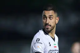 عکس کمیاب از خرید جدید پرسپولیس مربوط به وقتی که یک هوادار در استادیوم بود