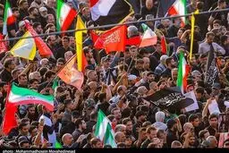 در مراسم وداع با رهبر شهید کسی فوت شد؟