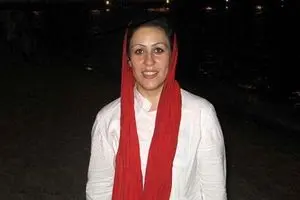 آزادی مریم اکبری منفرد از زندان قرچک پس از تحمل ۱۷ سال حبس