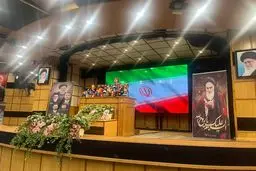 زندانیان سیاسی را آزاد می‌کنم