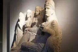 ۶ مجسمه ارزشمند از موزه ملی سوریه به سرقت رفت
