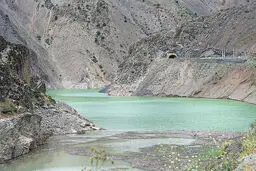 سدهای تهی‌دست
