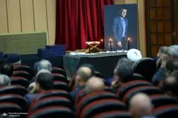 آزاده‌ی مردمی