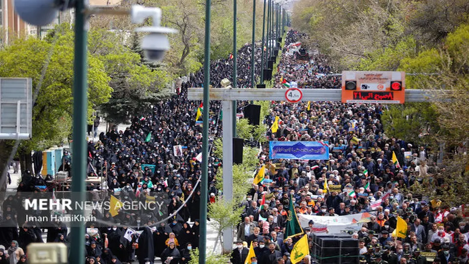 Iranians, other nations in world mark Intl. Quds Day