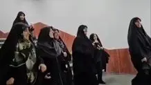 فاطمه مهاجرانی و زهرا بهروز آذر مشغول تماشای دربی زنان