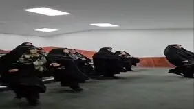 فاطمه مهاجرانی و زهرا بهروز آذر مشغول تماشای دربی زنان