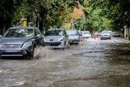 بارش شدید باران برق و اینترنت این منطقه را قطع کرد
