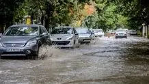 بارش شدید باران برق و اینترنت این منطقه را قطع کرد
