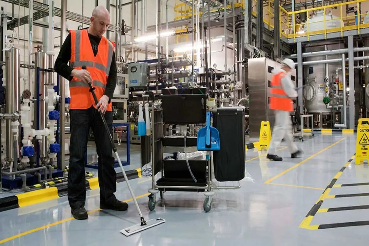 راهکارهای عملی برای کاهش 40٪ هزینه‌های نظافت کارخانه ها و صنایع تولیدی