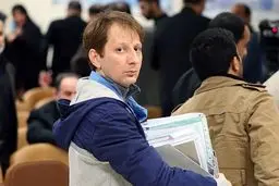 سکوت سنگین

