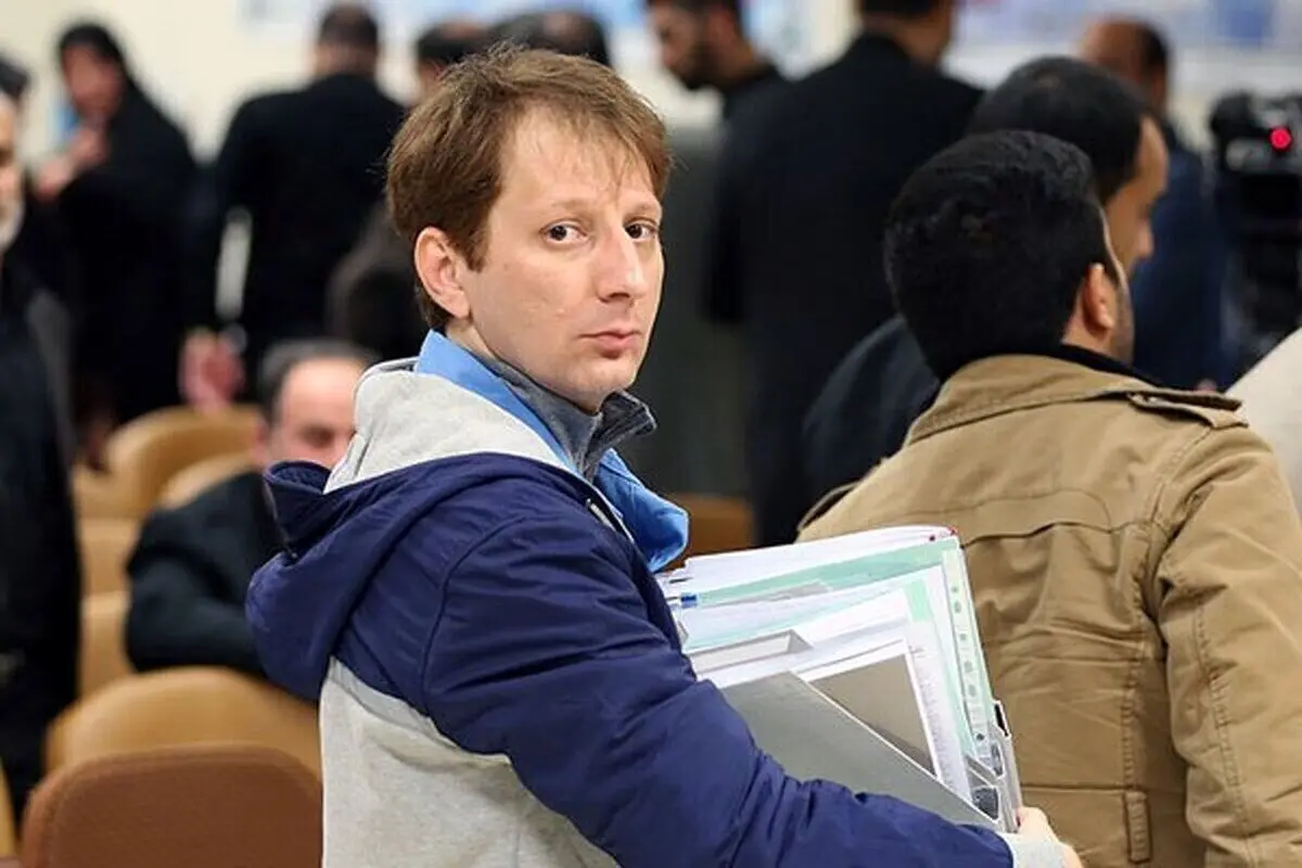سکوت سنگین

