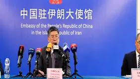 خبرنگار چینی بدون حجاب در نشست خبری سفیر چین در تهران شرکت کرد + عکس