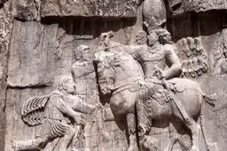 ماجرای اسارات والرین، امپراتور رومی اسیر شده به دست شاپور