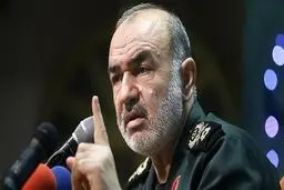 خبرنگاران صاحب تعهد و سازنده و نگارنده واقعیت‌ها هستند/ هیچکس حق ندارد به دنیای خصوصی افراد وارد شود